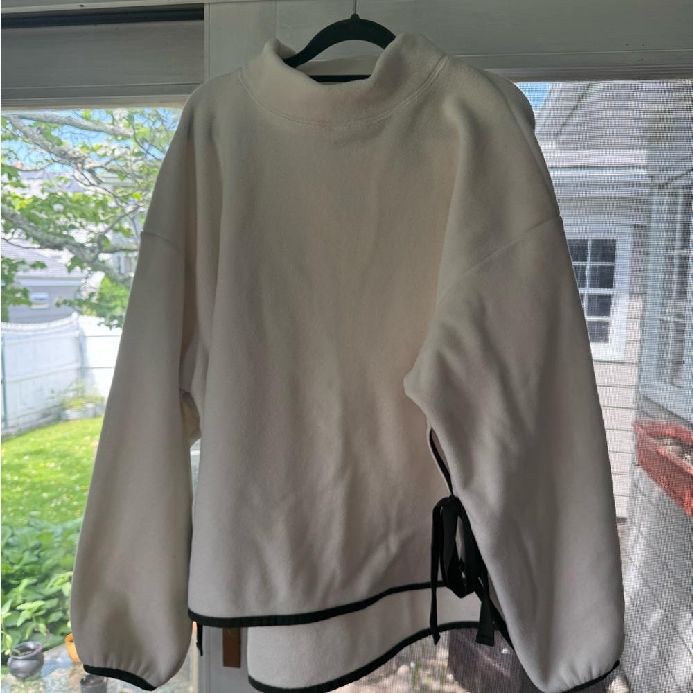 White Mountaineering x Uniqlo fleece